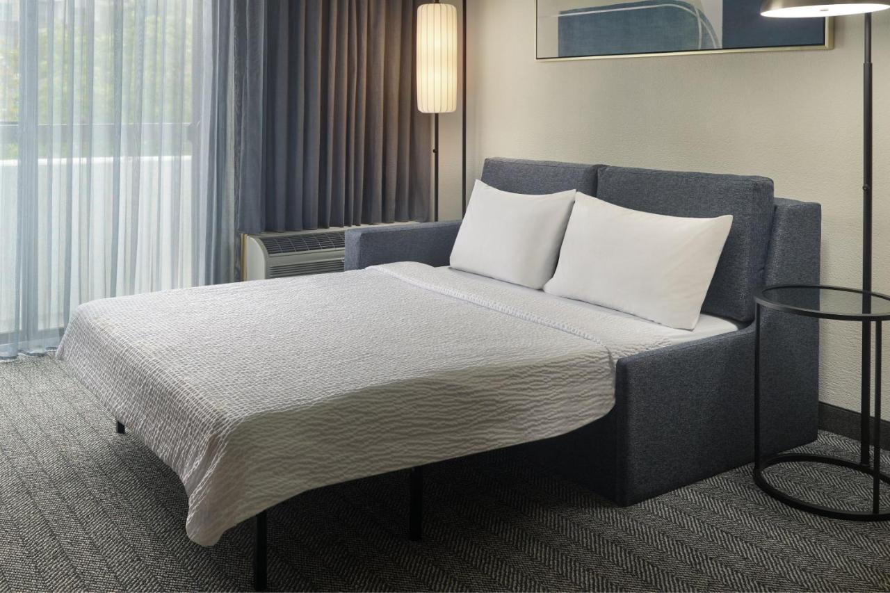 คอร์ตยาร์ด แอตแลนตา เอ็กเซกคิวทีฟ พาร์ค/เอมอรี Hotel ภายนอก รูปภาพ