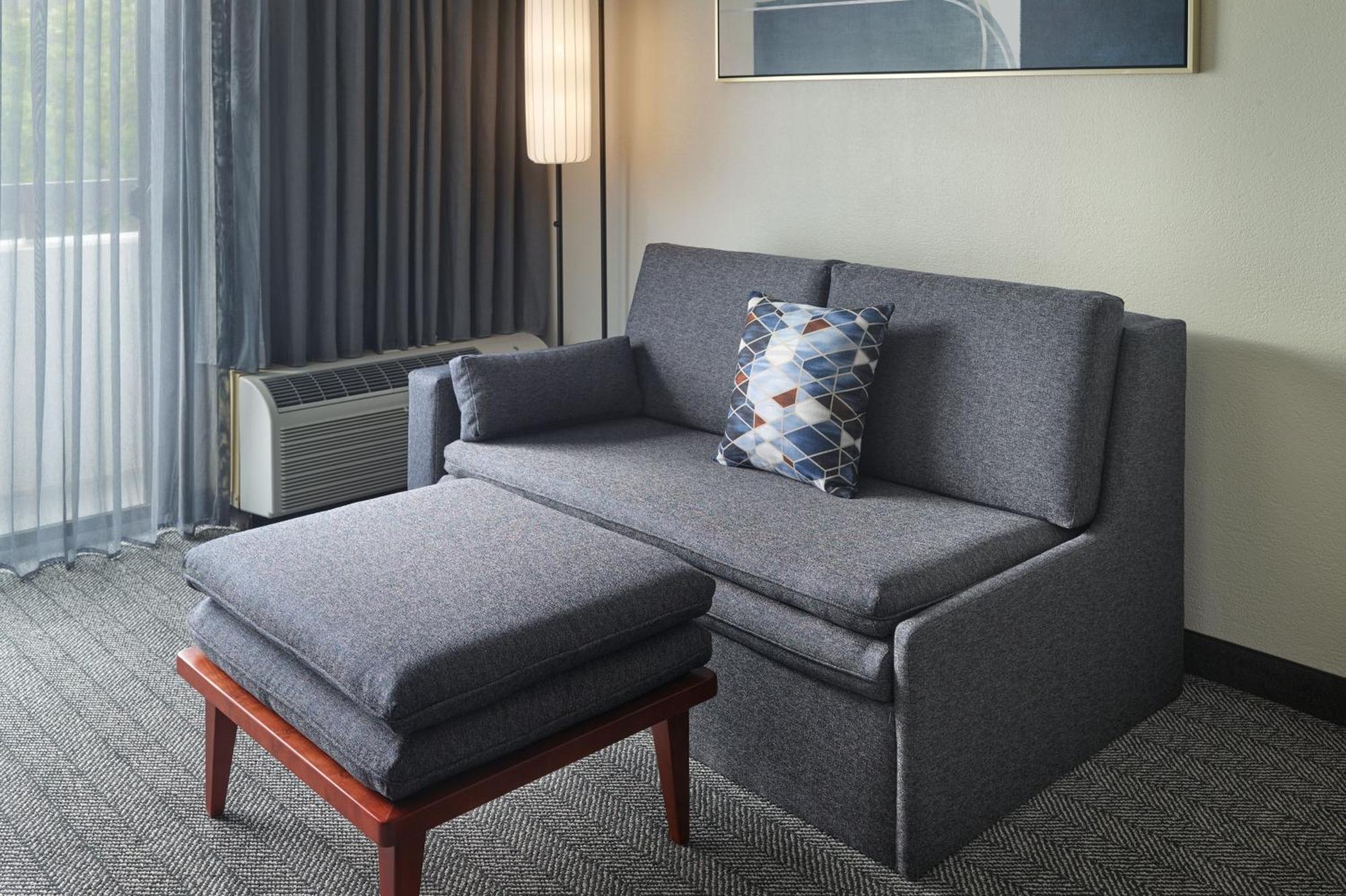 คอร์ตยาร์ด แอตแลนตา เอ็กเซกคิวทีฟ พาร์ค/เอมอรี Hotel ภายนอก รูปภาพ