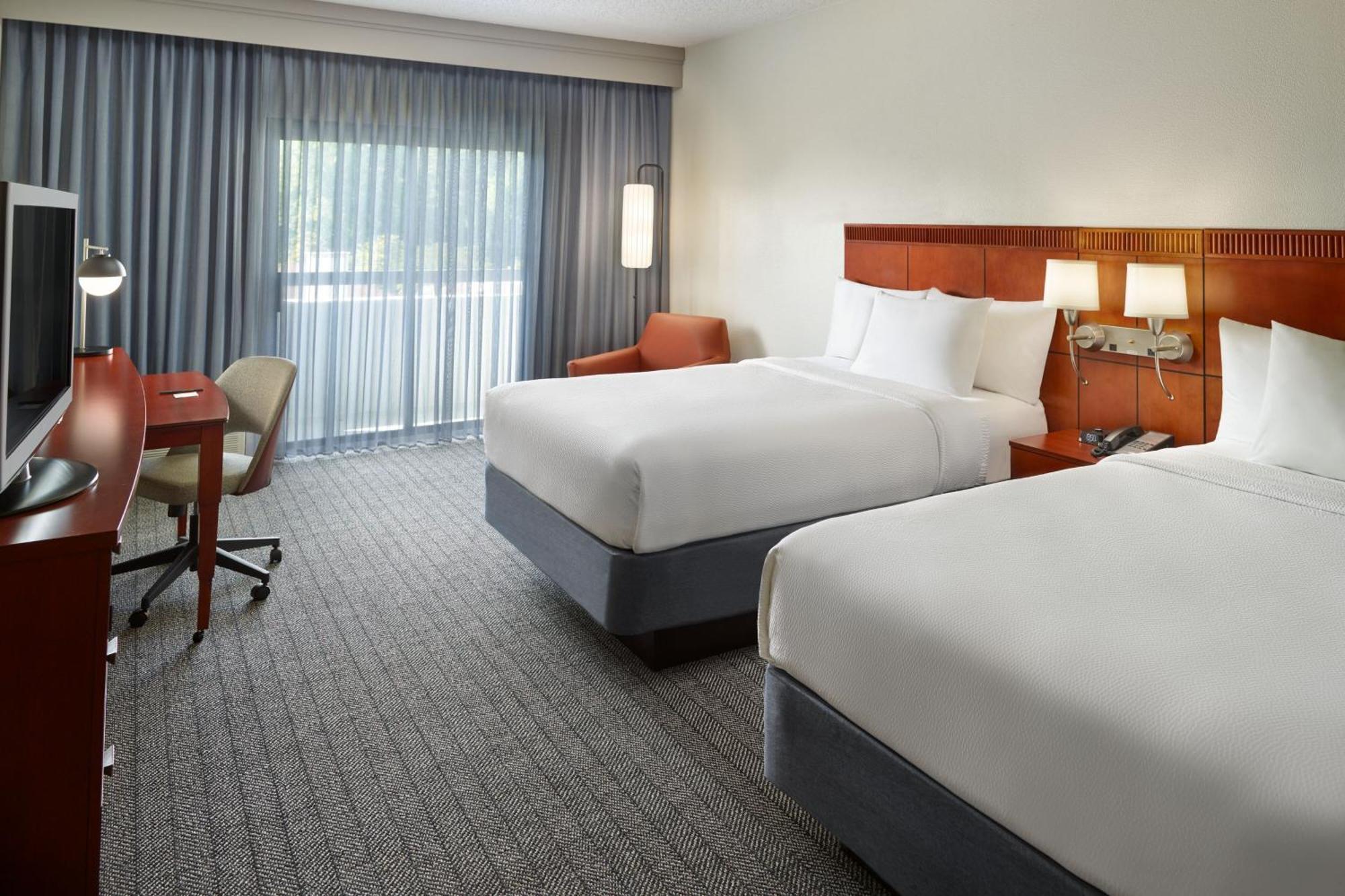 คอร์ตยาร์ด แอตแลนตา เอ็กเซกคิวทีฟ พาร์ค/เอมอรี Hotel ภายนอก รูปภาพ