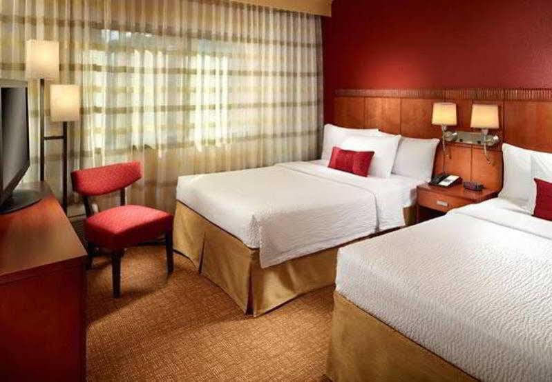 คอร์ตยาร์ด แอตแลนตา เอ็กเซกคิวทีฟ พาร์ค/เอมอรี Hotel ภายนอก รูปภาพ